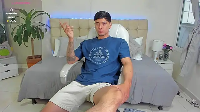 Damian23   online show from 02/19/25, 12:55