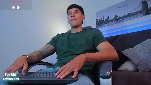 Damian23   online show from 02/03/26, 10:53