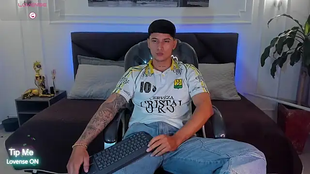 Damian23   online show from 03/10/26, 10:53