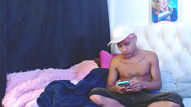 Sexys Boys Hot1 online show from 01/23/25, 05:24