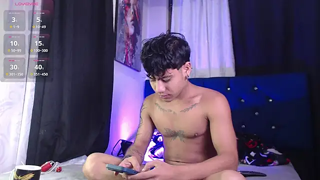 Sexys Boys Hot1 online show from 03/24/26, 01:43