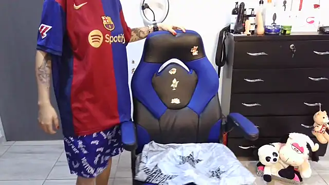 thomascooper7 online show from 09/14/25, 07:24