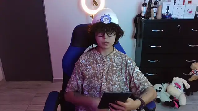 thomascooper7 online show from 11/08/25, 06:18