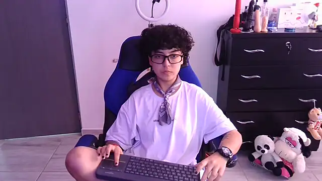 thomascooper7 online show from 03/02/26, 07:10