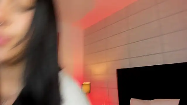 Christine Laam online show from 12/01/25, 12:10