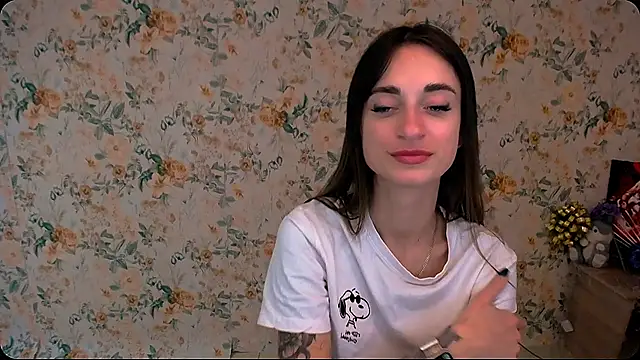 Snapshot of Asia_N_ chatting on 12/19/24, 11:18 Asia N online show from 12/19/24, 11:18