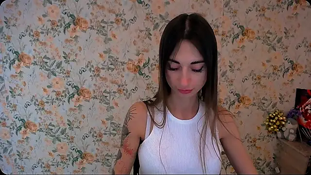 Snapshot of Asia_N_ chatting on 01/05/25, 10:32 Asia N online show from 01/05/25, 10:32