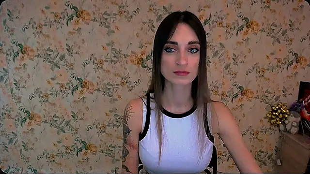 Snapshot of Asia_N_ chatting on 01/07/25, 10:43 Asia N online show from 01/07/25, 10:43