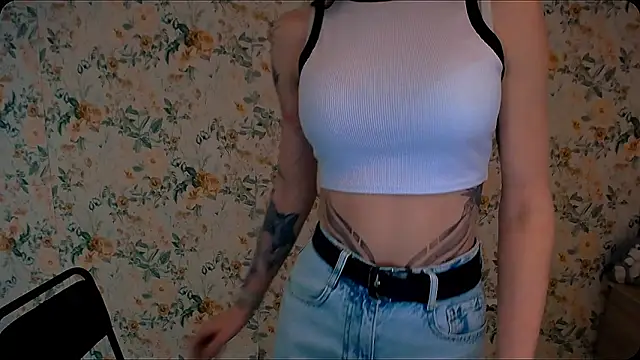 Snapshot of Asia_N_ chatting on 03/05/25, 10:33 Asia N online show from 03/05/25, 10:33