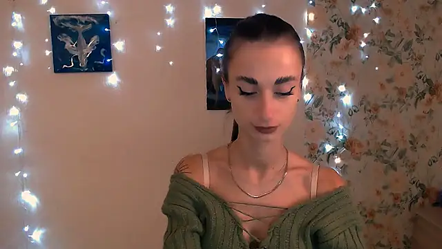 Snapshot of Asia_N_ chatting on 10/08/25, 06:11 Asia N online show from 10/08/25, 06:11