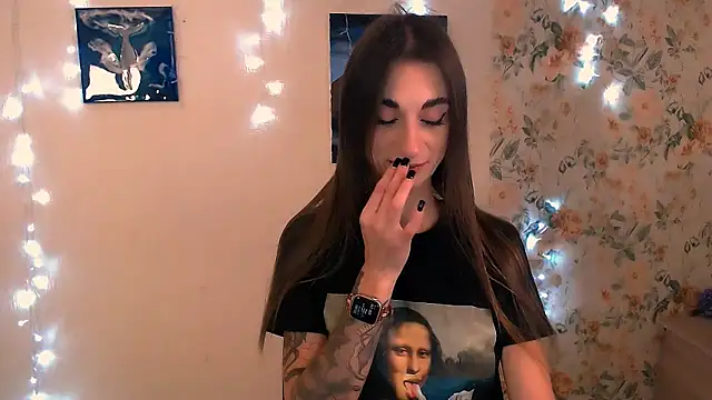 Snapshot of Asia_N_ chatting on 10/30/25, 06:59 Asia N online show from 10/30/25, 06:59