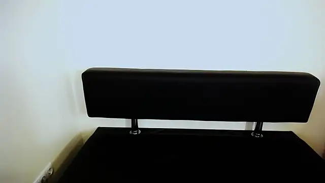 LaimaV  online show from 10/20/25, 03:01