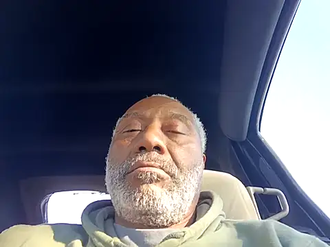 Snapshot of yasohw chatting on 12/09/24, 08:01 yasohw online show from 12/09/24, 08:01