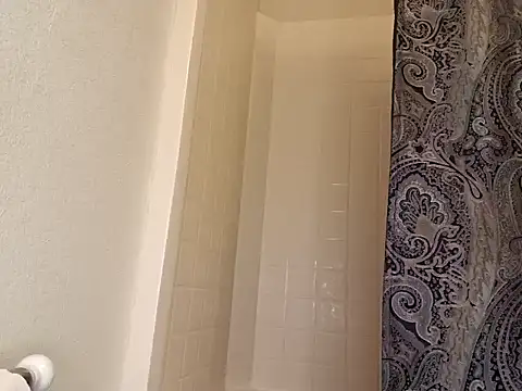 Snapshot of yasohw chatting on 01/05/25, 02:08 yasohw online show from 01/05/25, 02:08