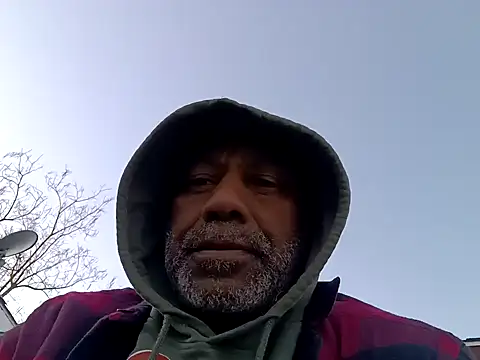 Snapshot of yasohw chatting on 01/24/25, 11:34 yasohw online show from 01/24/25, 11:34