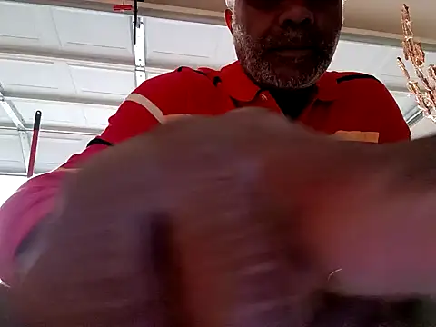 Snapshot of yasohw chatting on 01/25/25, 11:43 yasohw online show from 01/25/25, 11:43