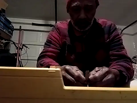 Snapshot of yasohw chatting on 02/10/25, 04:14 yasohw online show from 02/10/25, 04:14