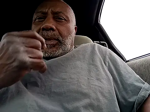 Snapshot of yasohw chatting on 03/13/25, 10:43 yasohw online show from 03/13/25, 10:43