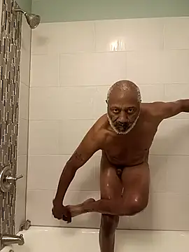 Snapshot of yasohw chatting on 09/22/25, 11:23 yasohw online show from 09/22/25, 11:23