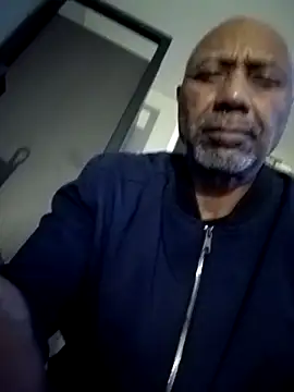 Snapshot of yasohw chatting on 11/02/25, 12:57 yasohw online show from 11/02/25, 12:57