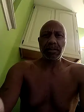 Snapshot of yasohw chatting on 11/29/25, 12:52 yasohw online show from 11/29/25, 12:52