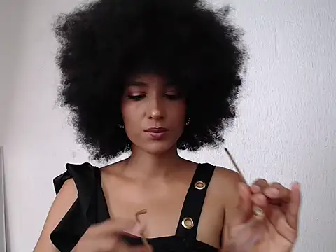 violettamartins online show from 04/27/26, 07:45