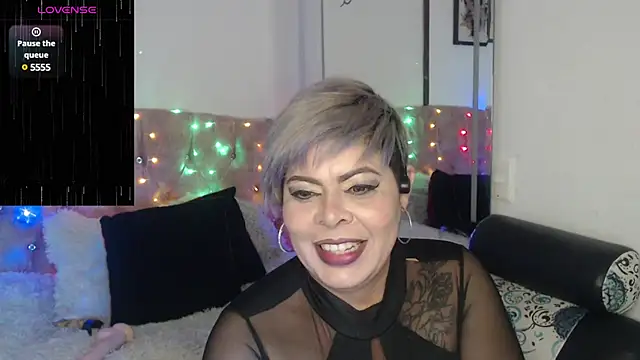 Snapshot of Grecia_Horny chatting on 01/12/25, 10:23 Grecia Horny online show from 01/12/25, 10:23