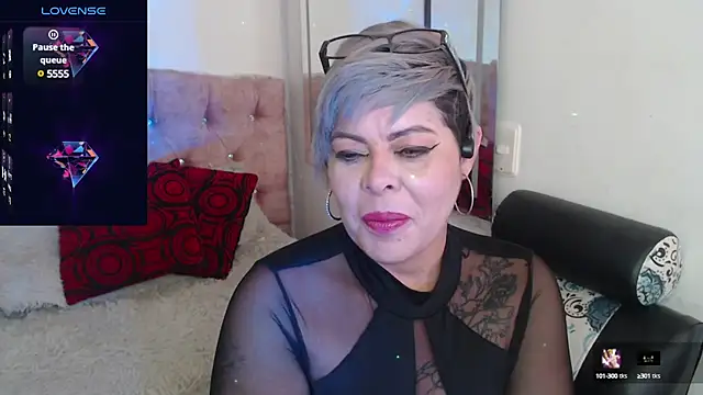 Snapshot of Grecia_Horny chatting on 01/16/25, 01:14 Grecia Horny online show from 01/16/25, 01:14