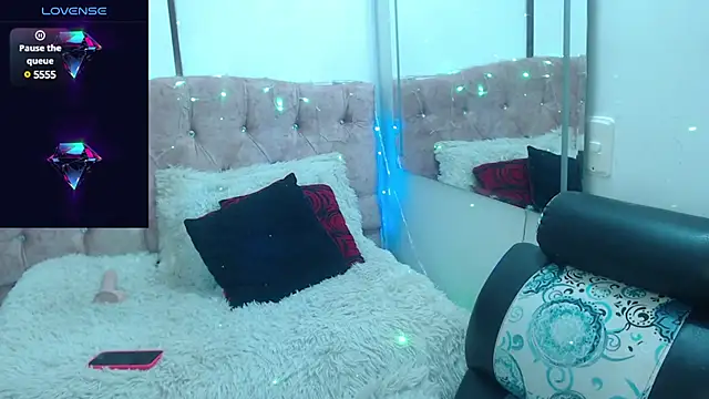 Snapshot of Grecia_Horny chatting on 01/19/25, 08:39 Grecia Horny online show from 01/19/25, 08:39