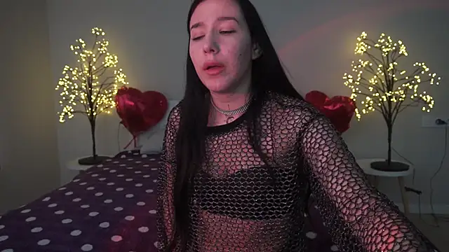 NikkiGoldSide online show from 03/12/25, 02:01