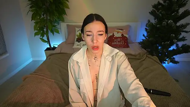 Snapshot of NikkiGoldSide chatting on 01/10/26, 06:59 NikkiGoldSide online show from 01/10/26, 06:59