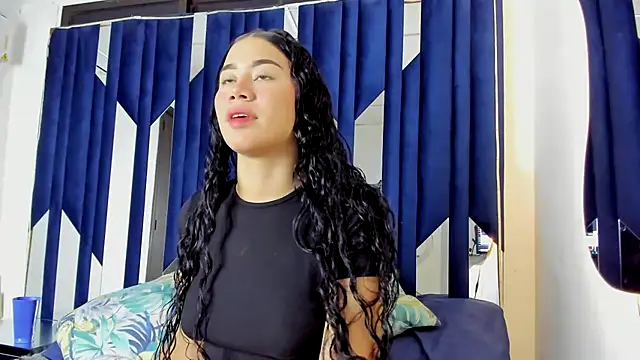 Snapshot of Sofia-candyht chatting on 12/20/24, 08:45 Sofia-candyht online show from 12/20/24, 08:45