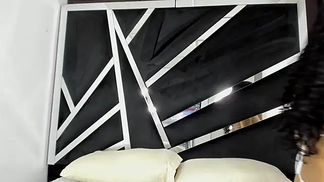 Snapshot of Sofia-candyht chatting on 03/07/25, 09:17 Sofia-candyht online show from 03/07/25, 09:17