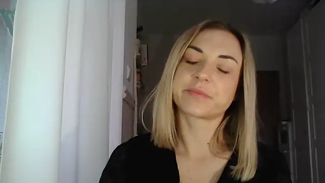 ashley xlove online show from 01/02/25, 10:48