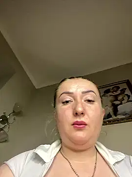 Snapshot of BrigitDani_ chatting on 12/06/24, 11:22 BrigitDani online show from 12/06/24, 11:22