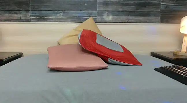 Snapshot of nahomibecker chatting on 01/25/25, 11:44 nahomibecker online show from 01/25/25, 11:44