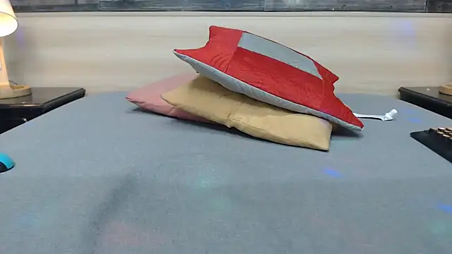 Snapshot of nahomibecker chatting on 03/04/25, 05:45 nahomibecker online show from 03/04/25, 05:45