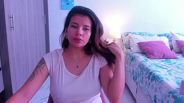 Snapshot of adop_me__ chatting on 03/15/25, 03:27 adop me   online show from 03/15/25, 03:27