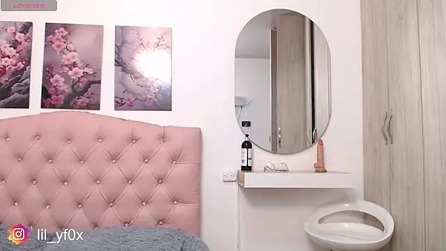 lily f00x online show from 01/13/26, 12:32