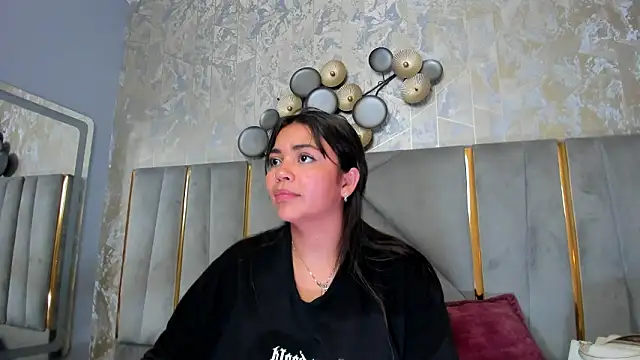 KimDevinne online show from 02/08/26, 03:10