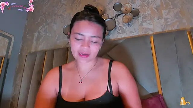 KimDevinne online show from 02/12/26, 03:12