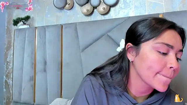 KimDevinne online show from 02/25/26, 02:54