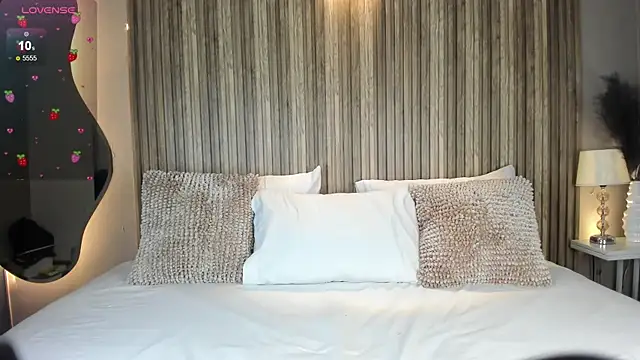 AnahinClar online show from 12/05/25, 05:20