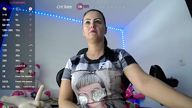 Snapshot of Sofiiaa_Cooper chatting on 12/04/24, 07:23 Sofiiaa Cooper online show from 12/04/24, 07:23