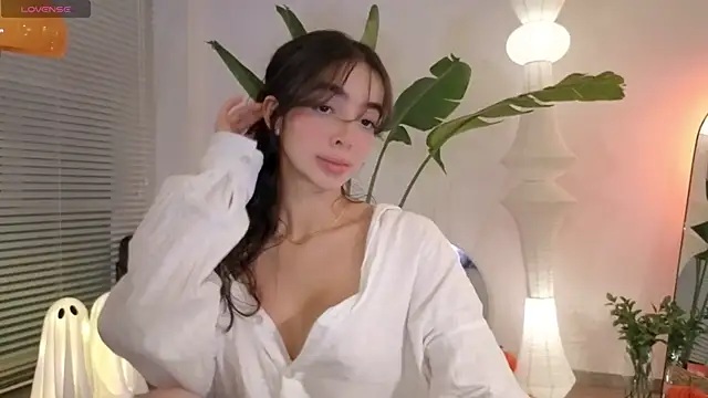 Siny Moore online show from 10/14/25, 12:55