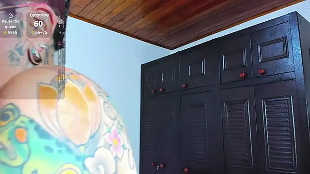 Snapshot of KatInk chatting on 12/02/24, 03:47 KatInk online show from 12/02/24, 03:47