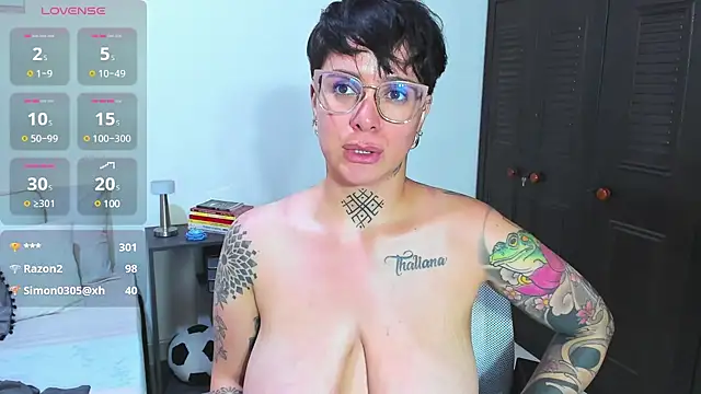 Snapshot of KatInk chatting on 12/02/24, 06:54 KatInk online show from 12/02/24, 06:54