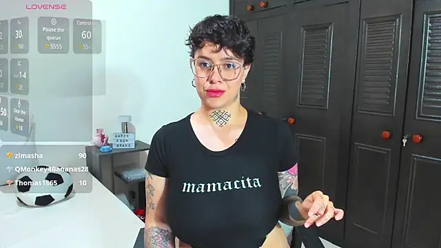 Snapshot of KatInk chatting on 02/17/25, 01:32 KatInk online show from 02/17/25, 01:32