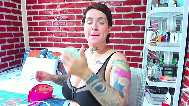 KatInk online show from 12/17/25, 02:34