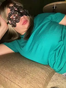 69Laura696 online show from 02/13/25, 08:45